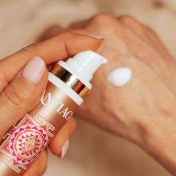 Lakshmi Puur Natuurlijke Stevige Huid Gold SPF15